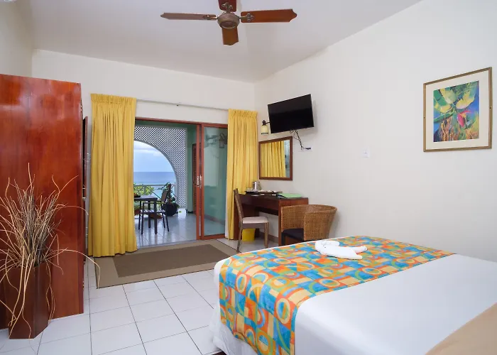 Hibiscus Hotel 3*