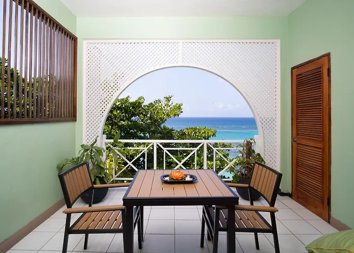 Hotel Hibiscus Ocho Rios