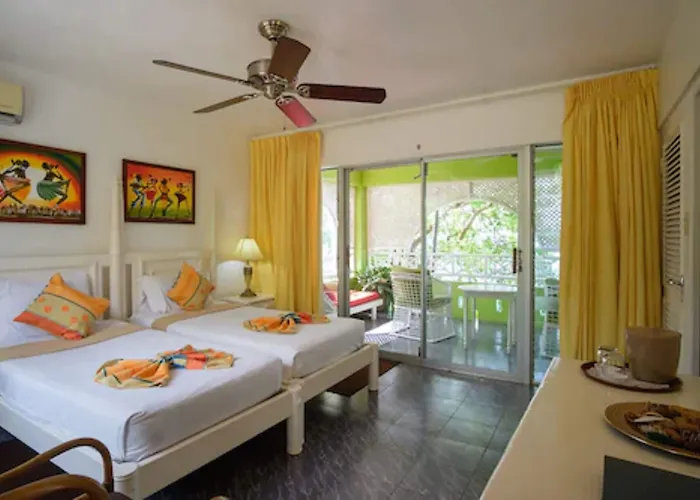 Hibiscus Hotel