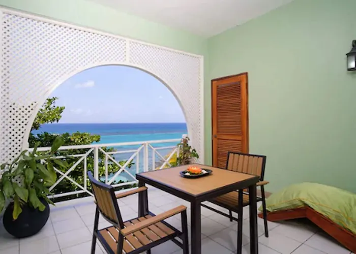 Hibiscus Hotel 3*