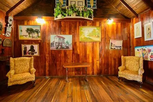 Hibiscus Hotel