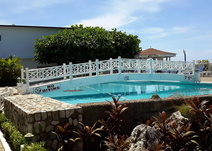 Hibiscus 3* Ocho Rios