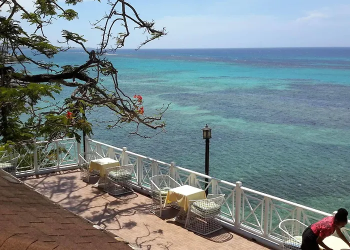Hibiscus Hotel