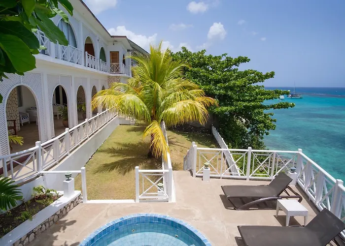 Hibiscus Hotel