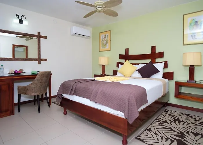 Hibiscus Hotel