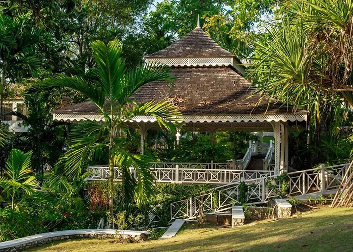 Hotel Hibiscus Ocho Rios
